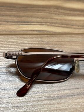 GUESS Brown Narrow Y2K Sunglasses Rectangular Slim Vintage Style
